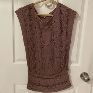 ☘️3/45 RW&CO Sweater Tank